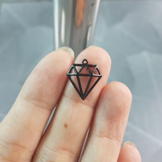 Mặt dây kim cương đen ( gói 1 cái) - charm làm vòng tay vòng cổ handmade diy
