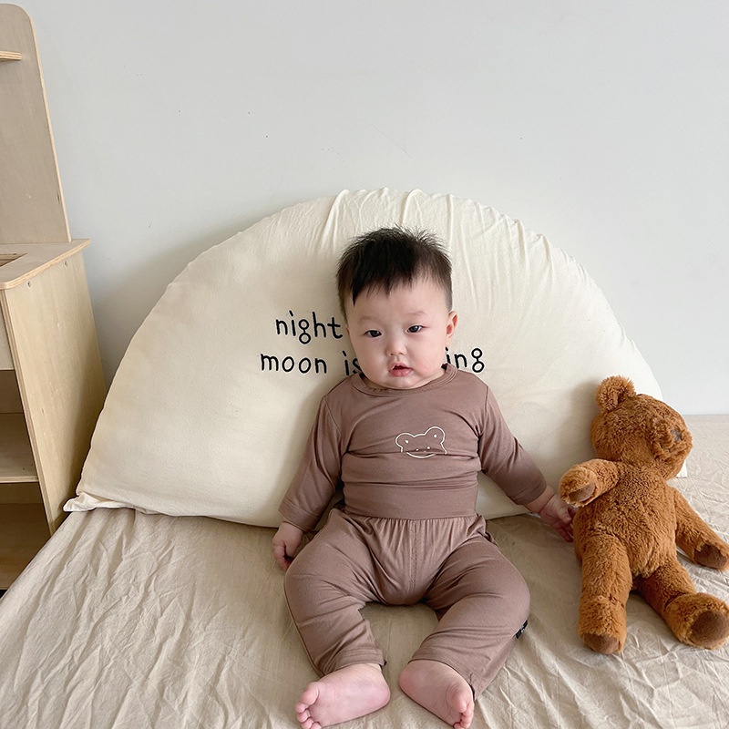 Bộ Đồ Ngủ Bằng Lụa Mát Điều Hòa Không Khí Dành Cho Bé