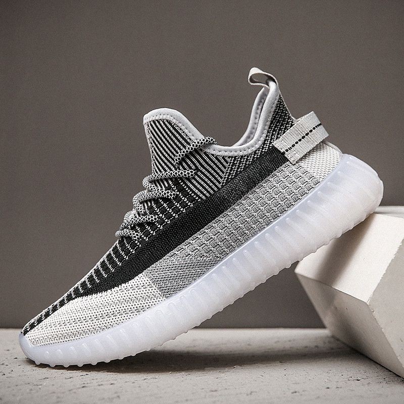 Giày Bata Adidas Yeezy350 V2 Thời Trang Năng Động