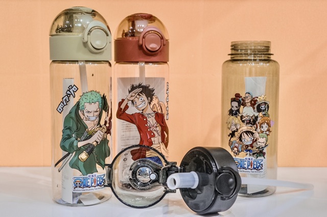 (Nhắn tin cho shop để chọn màu) Bình nước One Piece xinh đẹp ảnh thật