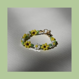 Vòng tay hạt cườm xinh xắn đáng eo