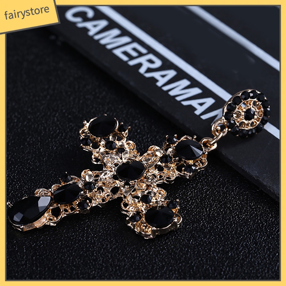 Bông Tai Hình Thánh Giá Đính Đá Phong Cách Cổ Điển