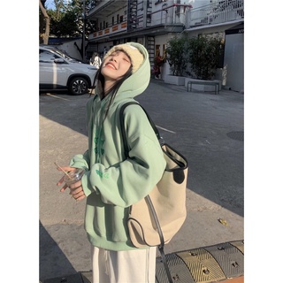 Áo hoodie oversize trái tim trẻ trung dễ phối đồ Oversize