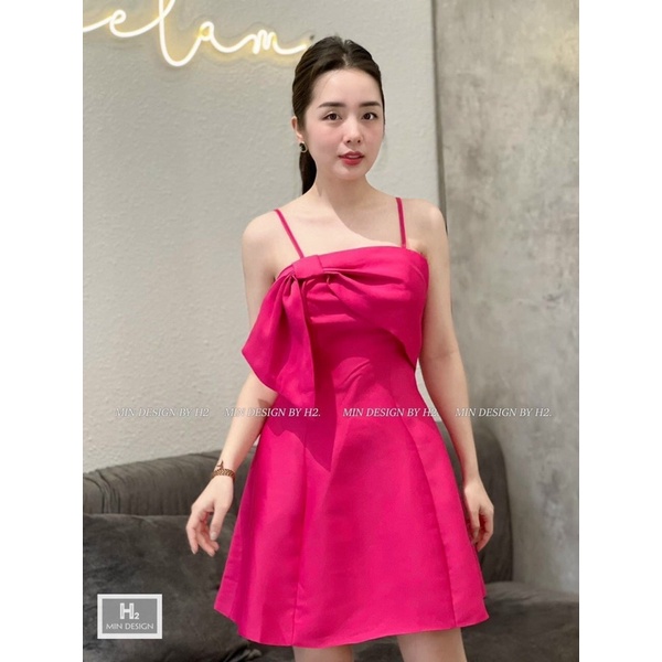 váy nơ lệch vai 2s