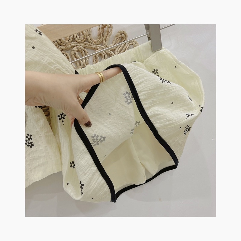 Sét váy thiết kế chạy viền cổ đen sang chảnh cho bé gái từ 10-24kg💋