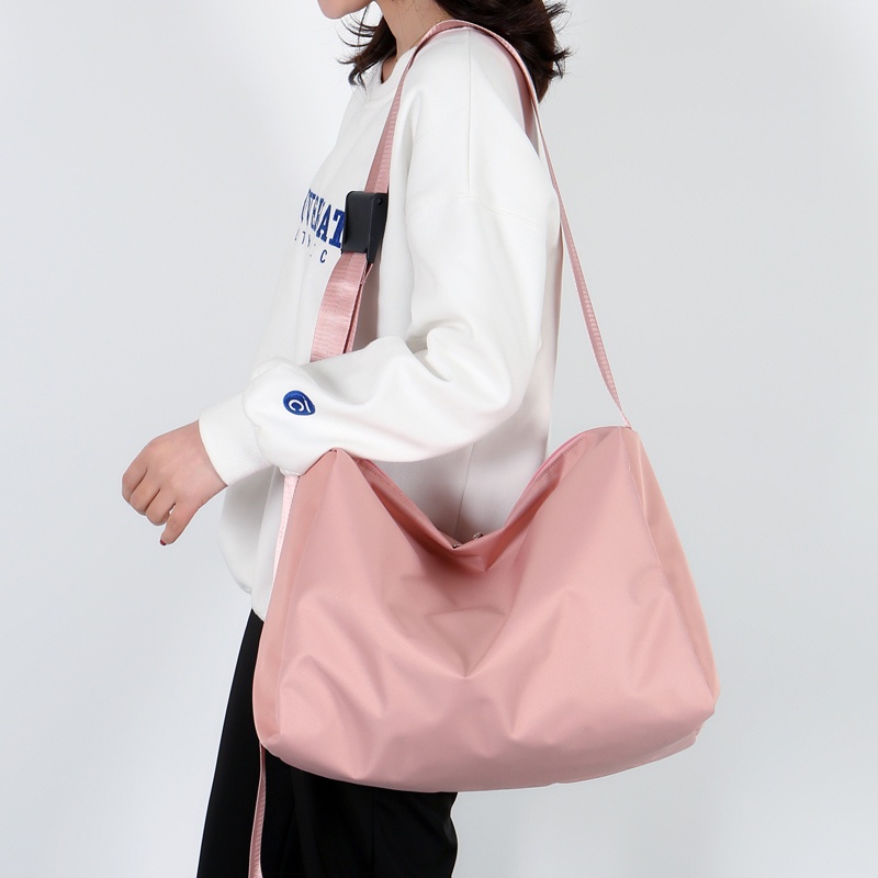 Túi IELGY đeo vai thể thao kích thước lớn dành cho nữ