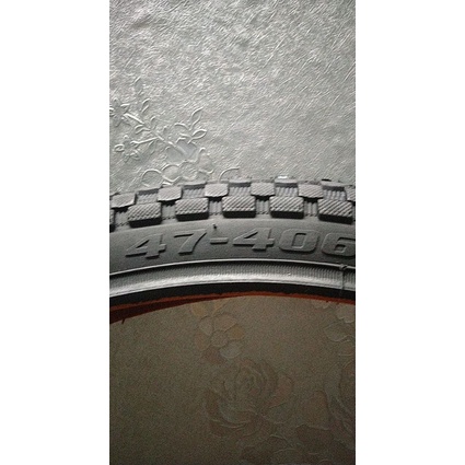 Vỏ xe đạp 20x1.75 DRC