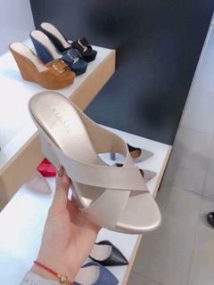 Dép xuồng Vincci