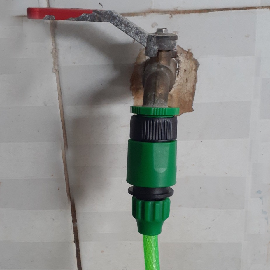Cút thu từ ren trong 18mm tới ống nước mềm có đường kính ngoài từ 8 đến 14mm