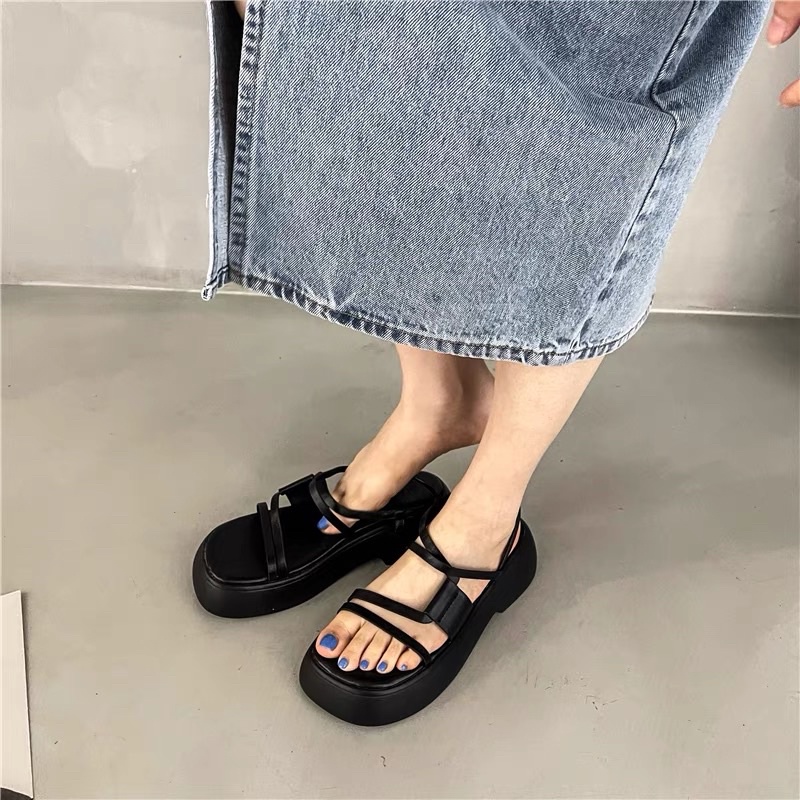 Giày sandals phối dây ngang