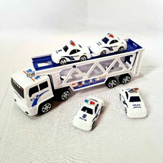 Mô hình xe chở xe chạy bánh đà