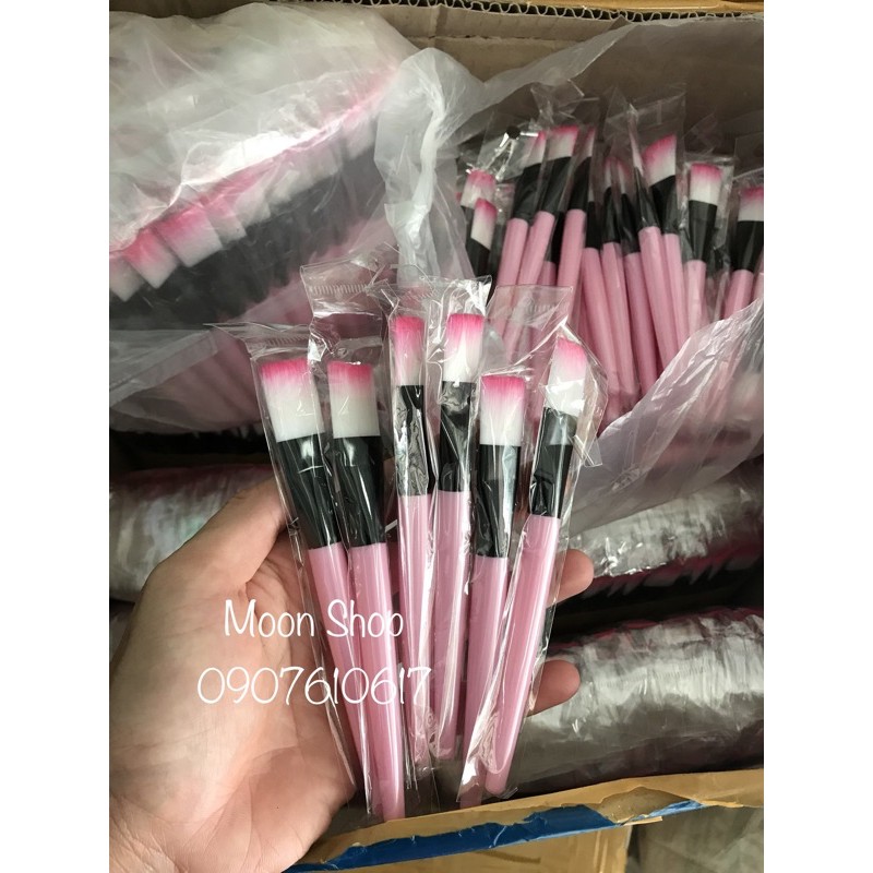 Cọ quét mặt nạ cán hồng, cán trắng