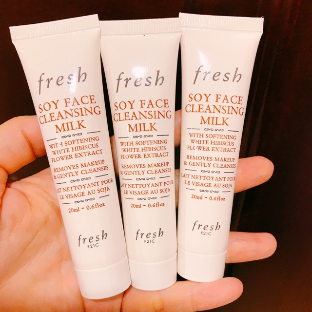 Tẩy trang Fresh Soy Face Cleansing Milk