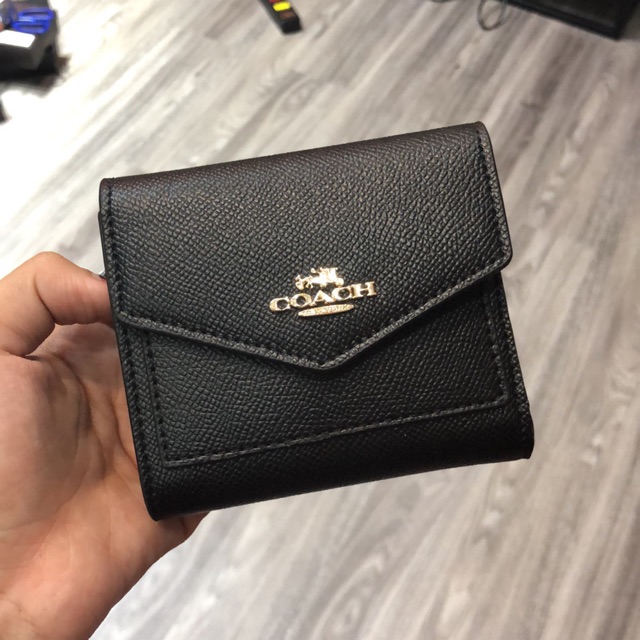 Ví ngắn.   ✌️✌️✌️