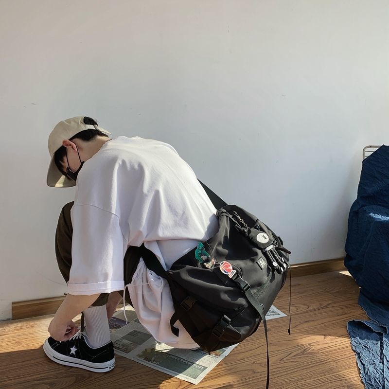 Oyster☞ Túi đeo vai cỡ lớn thiết kế cá tính cho nam | BigBuy360 - bigbuy360.vn