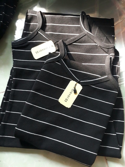 Váy Body 2 Dây Xẻ Đùi Kẻ Ngang (Hàng VNXK) | BigBuy360 - bigbuy360.vn