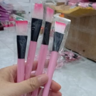 Combo 50 cọ quét mặt nạ cán hồng [1.6k/ cây]