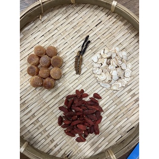 Set canh đông trùng hạ thảo