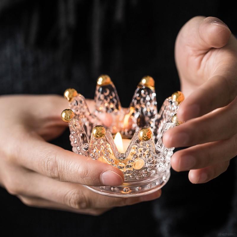 Giá đỡ đèn cầy hình vương miện bằng thủy tinh độc đáo dùng trang trí bàn ăn