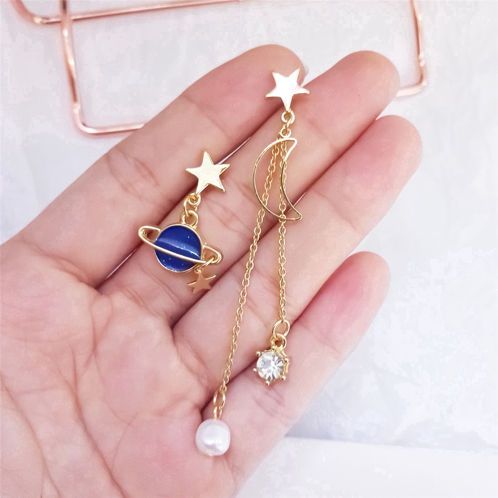 Cặp khuyên tai dáng dài dự tiệc phối tua rua bất đối xứng mặt hình sao trời phong cách Hàn Quốc