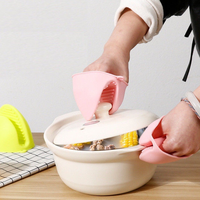 Găng Tay Silicone Chống Bỏng Chịu Nhiệt Dày Dặn Dùng Cho Lò Vi Sóng