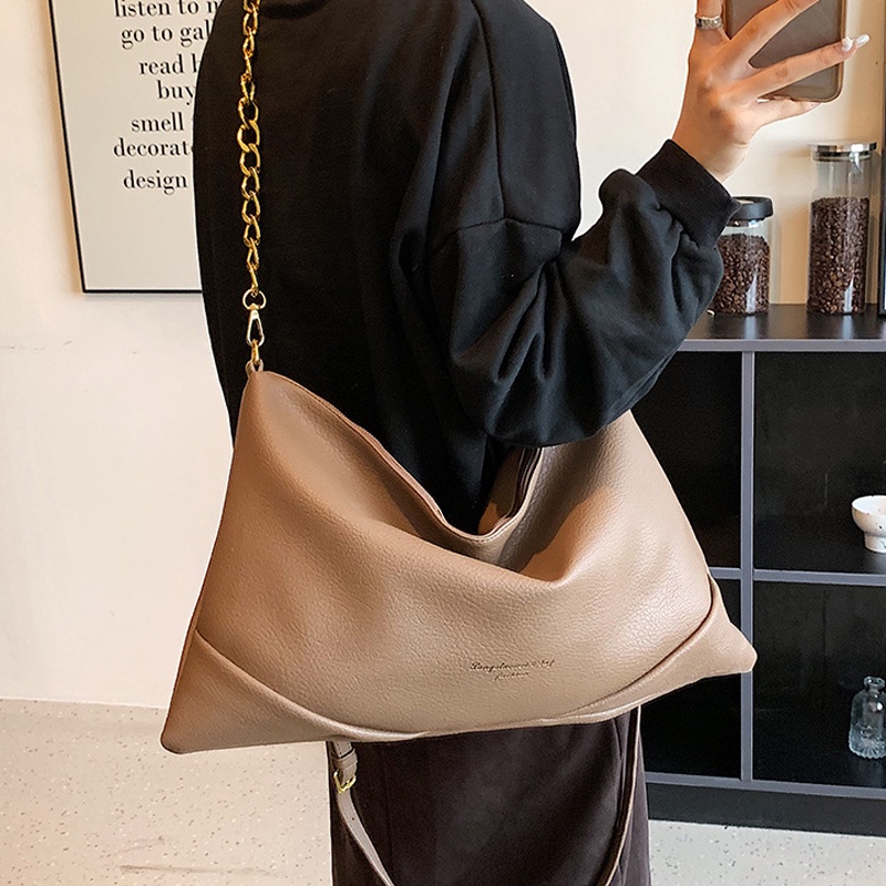 Túi Xách Đeo Vai Cỡ Lớn Phối Dây Xích Phong Cách Hàn Quốc Dành Cho Nữ