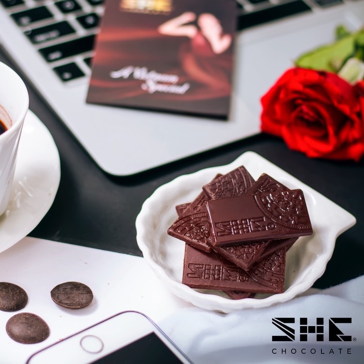 [ Quà tặng] Socola SHE Hộp 12 Thanh - SHE Chocolate - Mix 3 vị Chocolate 58%, 72%, 75% - Quà tặng giàu chất dinh dưỡng