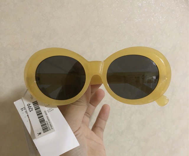 (Vợt Sale) Kính chống tia UV của H&M