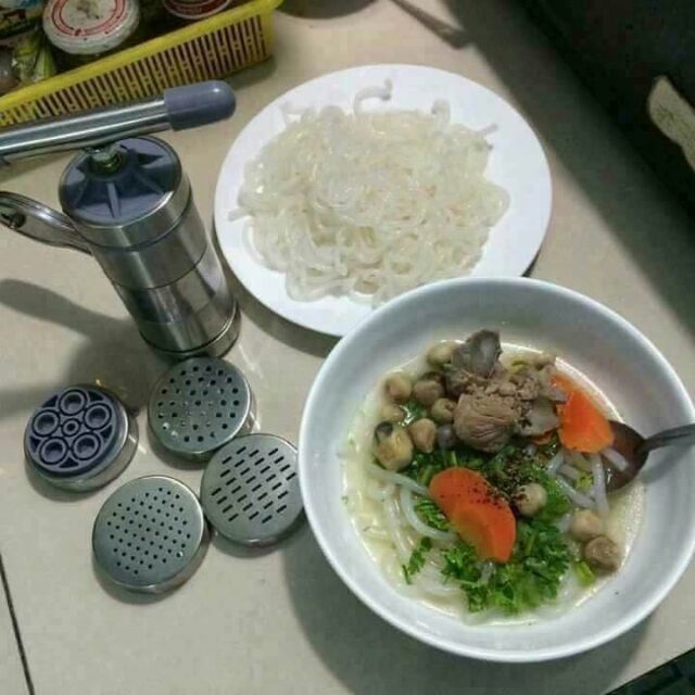 Khuôn làm bún