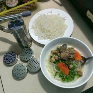 Khuôn làm bún