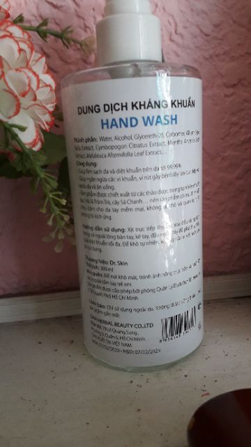 Gel rửa tay khô kháng khuẩn Dr.Skin 300ml