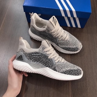 ( Video cận cảnh ) Giày Sneaker Alphabounce Beyond Báo Xám