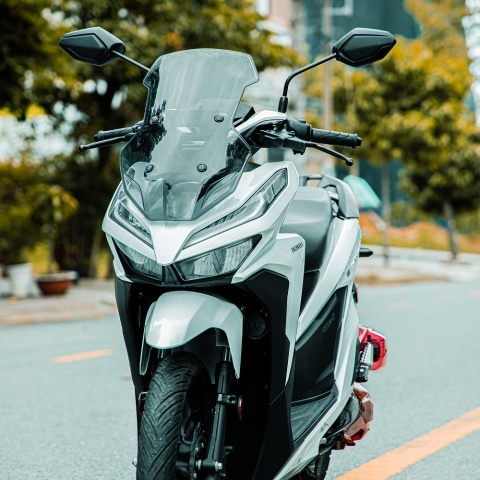 Kính chắn gió Airblade, AB 2021, 2022 màu trong suốt nhựa PC Zhi.pat chính hãng - bảo hành 6 tháng