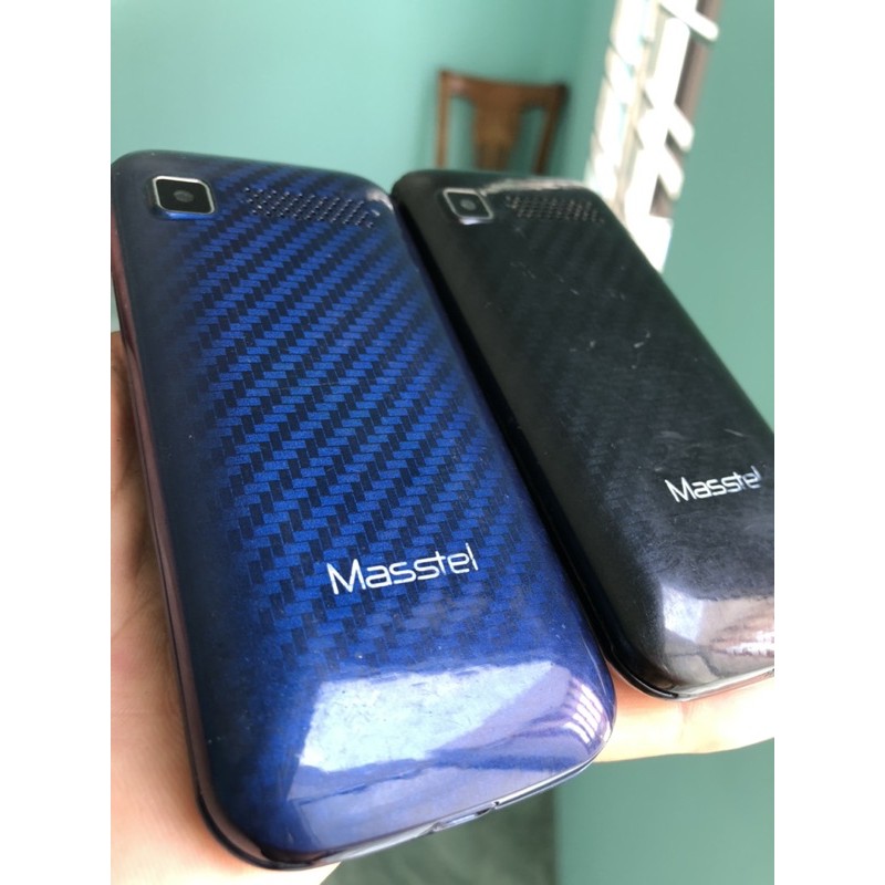 Điện thoại Masstel Fami 12 ( máy người già) ( Máy cũ đã qua sử dụng máy + bin sạc ) | BigBuy360 - bigbuy360.vn