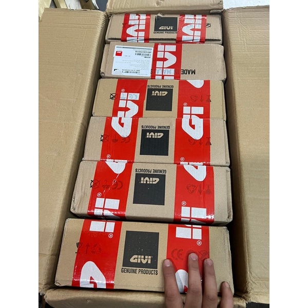 cảng givi hrc cho ex 150 , win v1