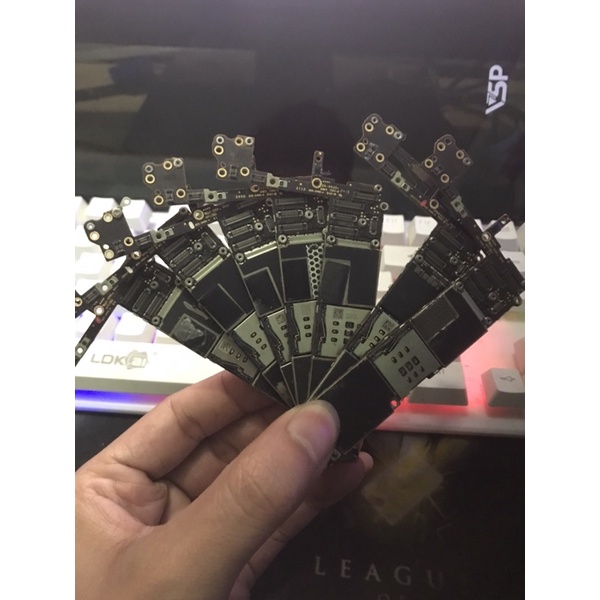 Main icloud 6g chế độ helo ae về lấy ic hay bypas ạ