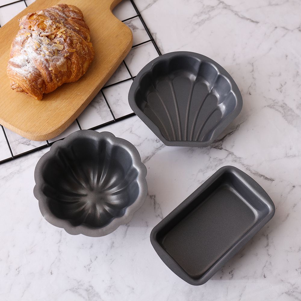 CONOPERYKhuôn làm bánh mì  bằng thép carbon chống dính thiết kế đa dạng