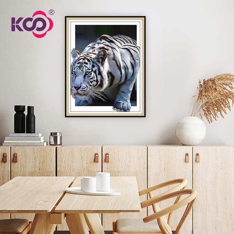 Tranh Đính Đá Tự Làm Hình Hổ Trắng Trong Phim The Snow Beast