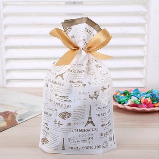 Túi bánh kẹo rút nơ (Tháp | 50c)