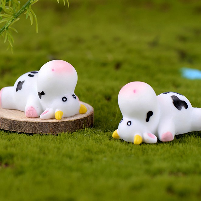 Charm (C103) slime/ Dụng Cụ Charm Trang Trí Mô Hình Chú Bò Sữa Tinh Nghịch