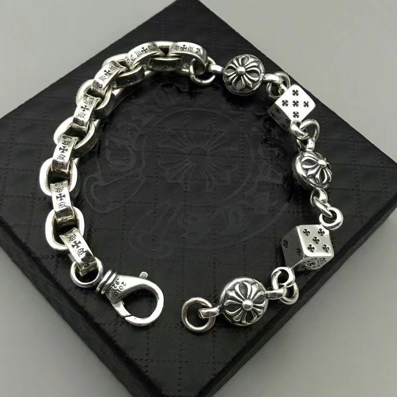 VÒNG TAY CHROME HEART XÚC XẮC THÉP TITAN CH-39 -Vòng Chrome heart nhỏ CH-39/Chrome heart bracelet