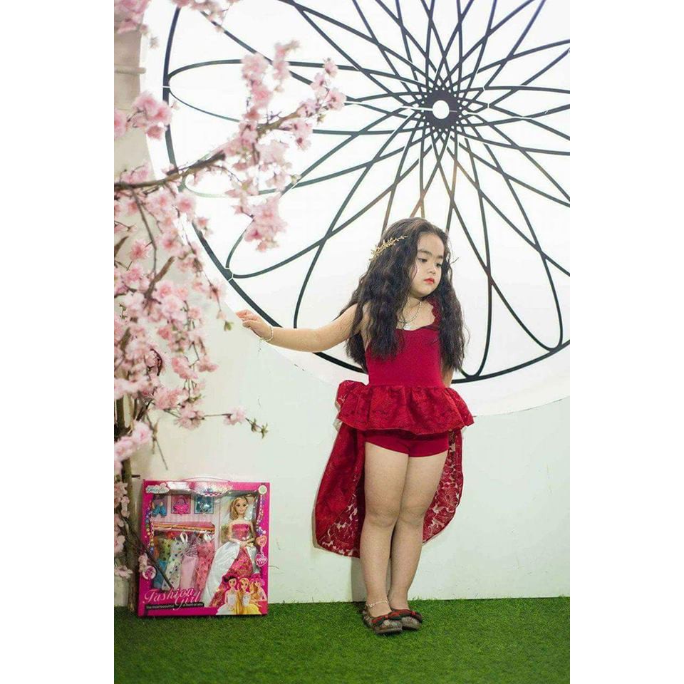 Đầm jum đuôi tôm ren bé gái xinh yêu