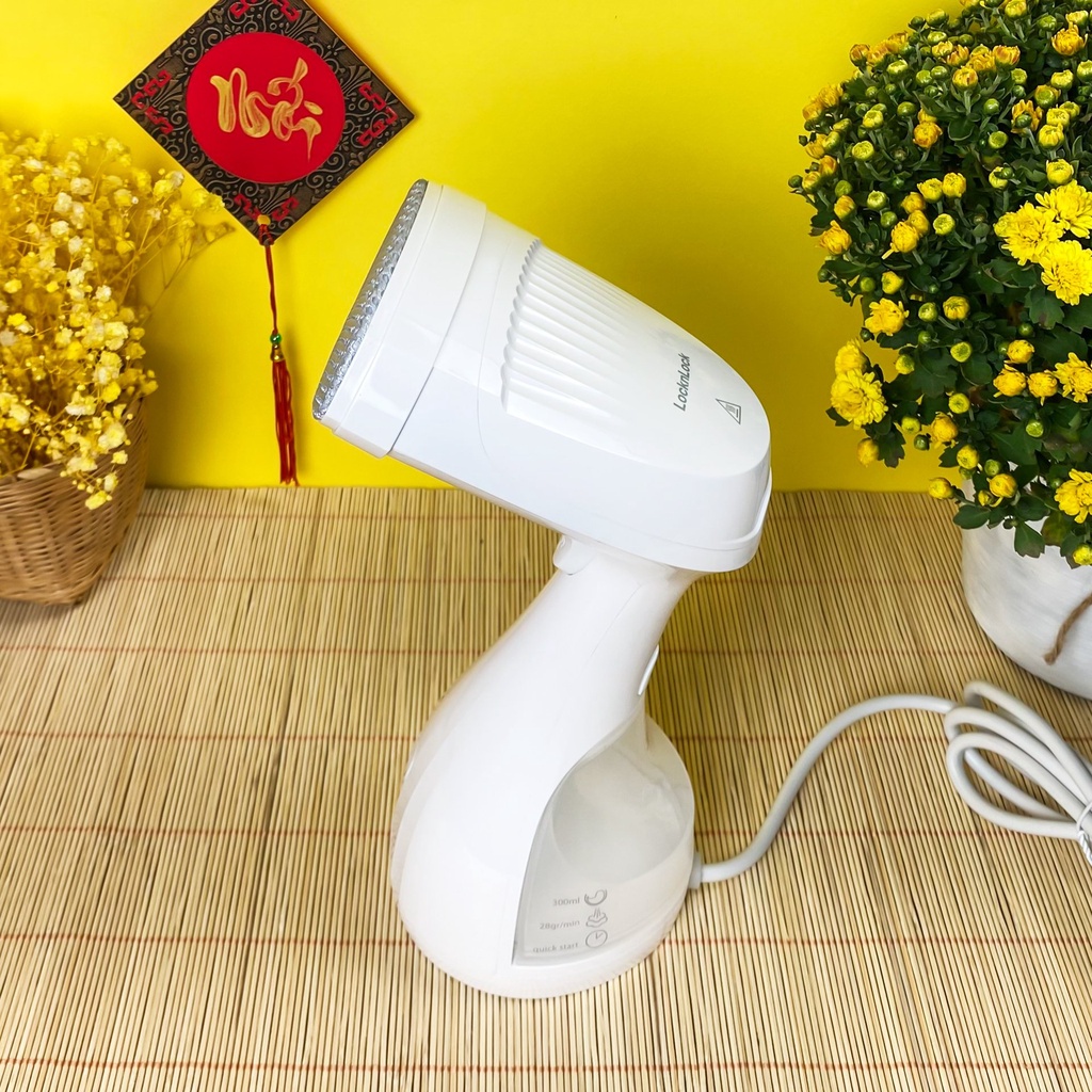Bàn là hơi nước cầm tay mini Lock&amp;Lock - Màu trắng ENI222WHT