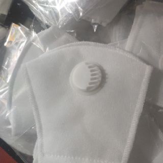 10 KHẨU TRANG 3D MASK VIỆT NAM CÓ VAN THỞ