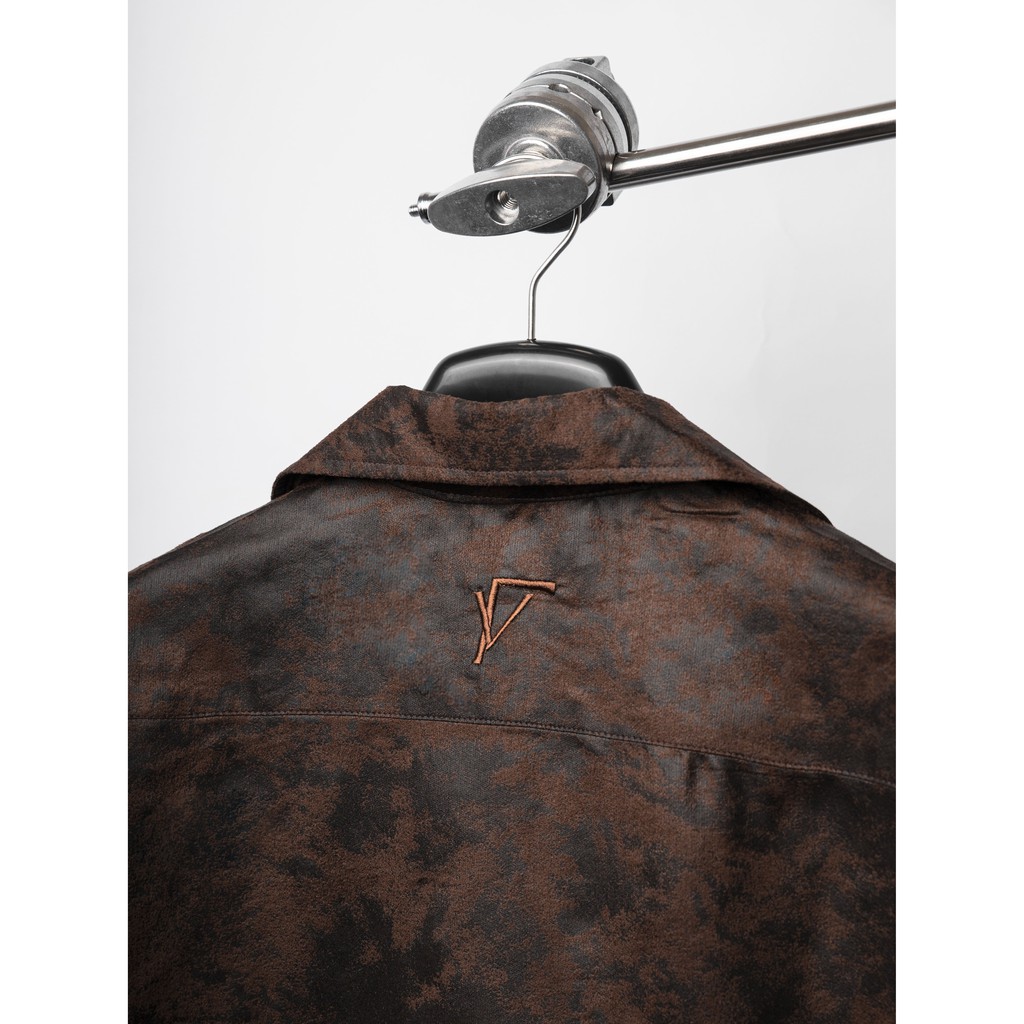 Áo Sơ Mi Ngắn Tay Nam Nữ Phom Rộng FVNXY Wax Nâu Thời Thượng | BigBuy360 - bigbuy360.vn