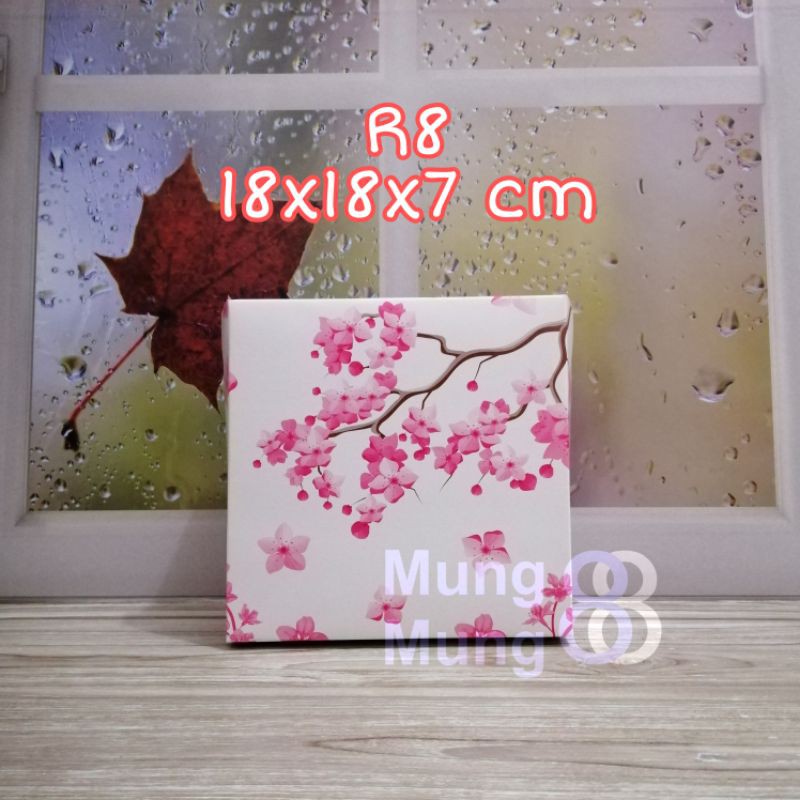 Hộp Cơm 18x18 / Hộp Cơm 18x18 / R8 Sakura Flower 350 AK