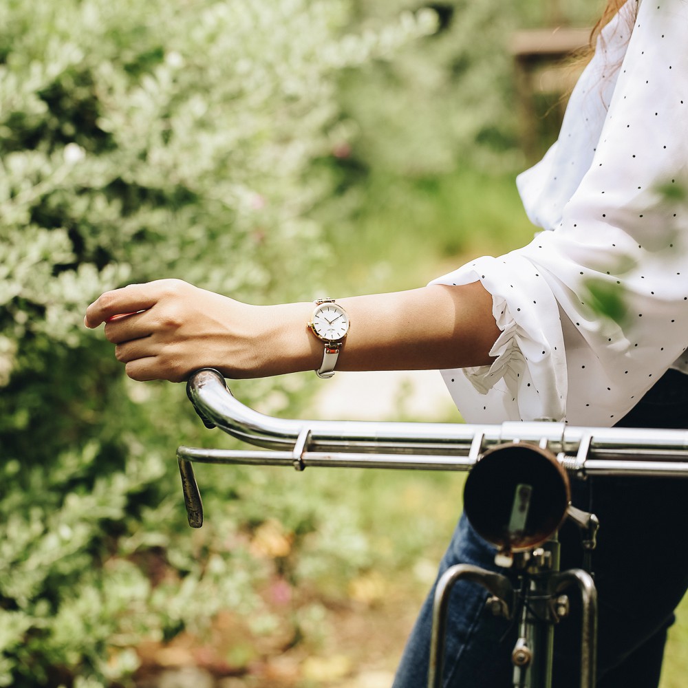 Đồng Hồ Nữ SRWATCH Dây Da SL7541.4602 Mặt Kính Sapphire chống trầy chống nước kiểu d