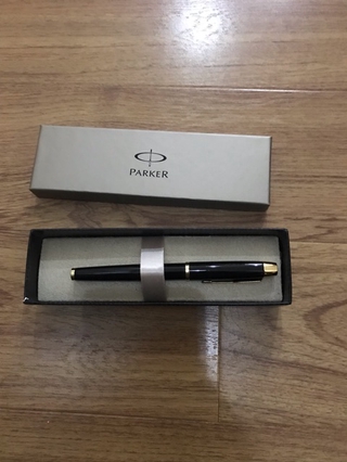 Bút ký parker