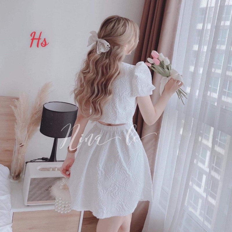Váy xốp hở lưng HSU1