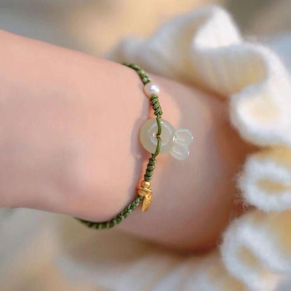 Vòng Đeo Tay Mặt Hình Thỏ Màu Xanh Lá Ngọt Ngào Cho Nữ